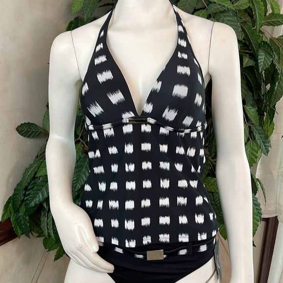 BLACK & WHITE D-CUP HALTER TANKINI - Picture 2 of 10